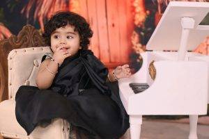 Baby photographer in Prayagraj