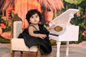 Newborn baby photoshoot in Allahabad 