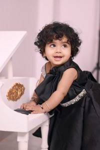 Baby photography pose